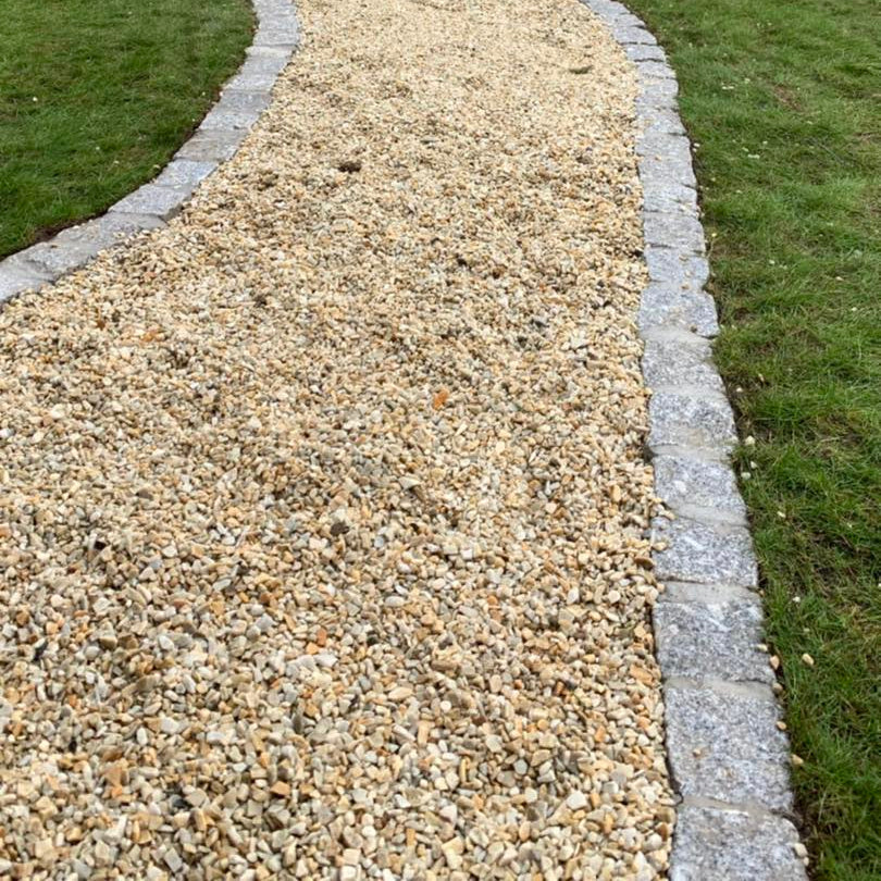 10mm Gold Donegal Quartzite Stone Chippings Tonne