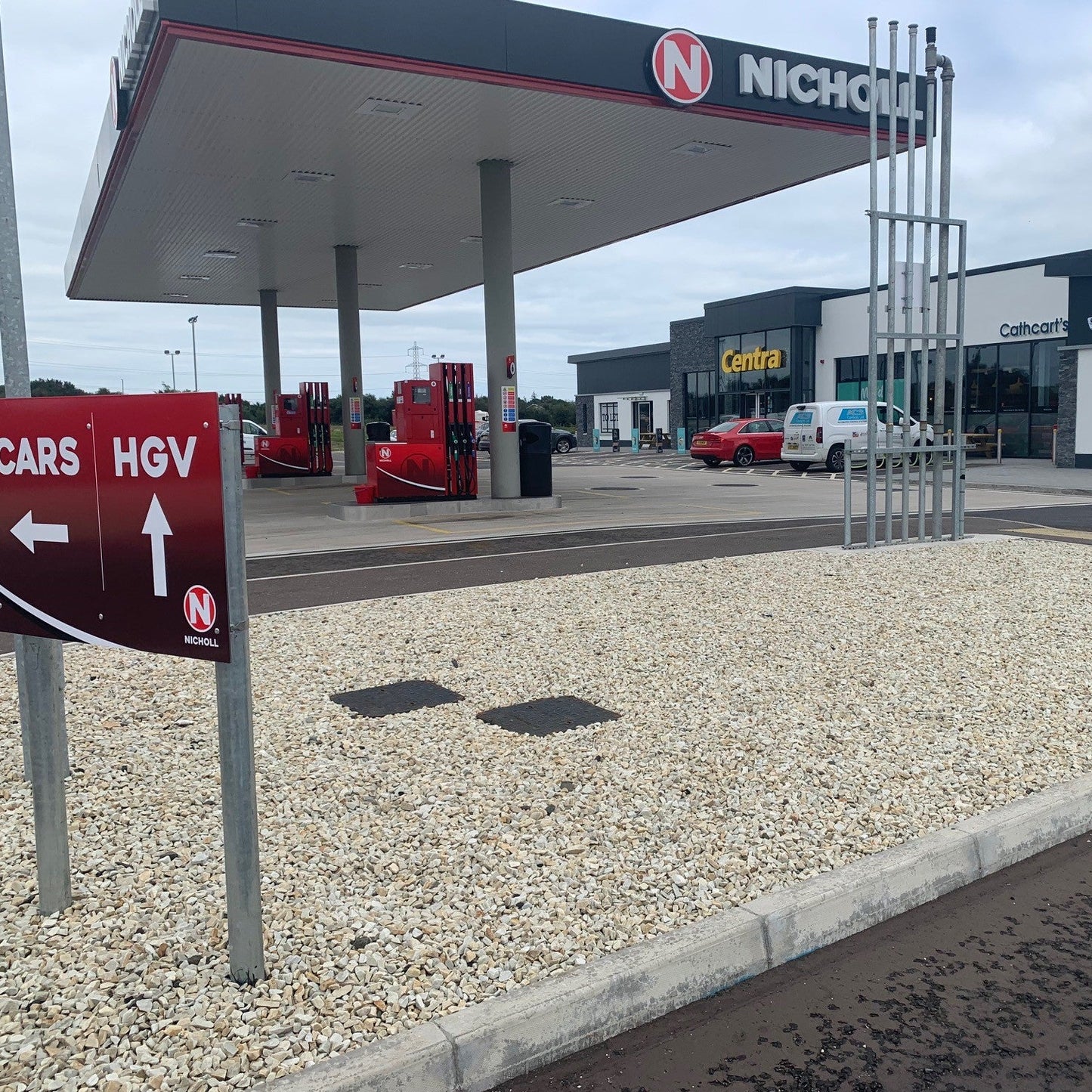 Petrol station featuring 14mm Gold Donegal Quartzite Stone Chipping.