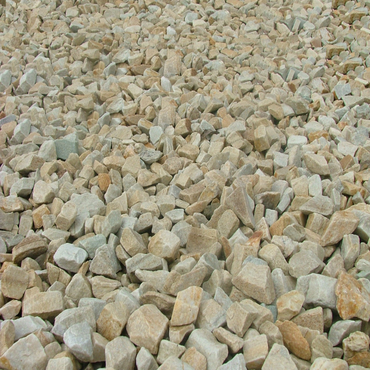 20mm Gold Donegal Quartzite Stone Chippings