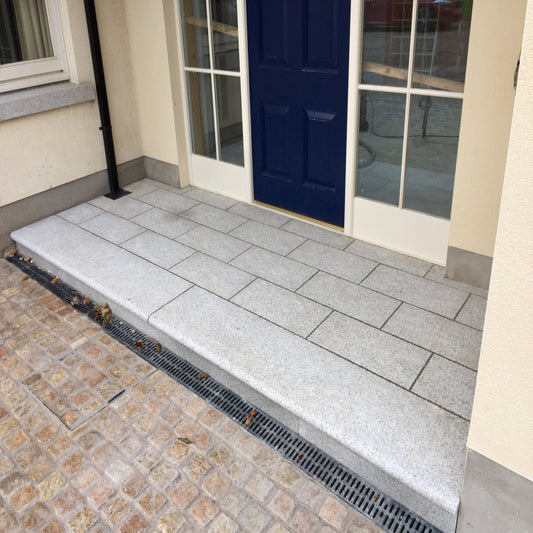 Silver Granite Step; 1200 x 900 x 50mm