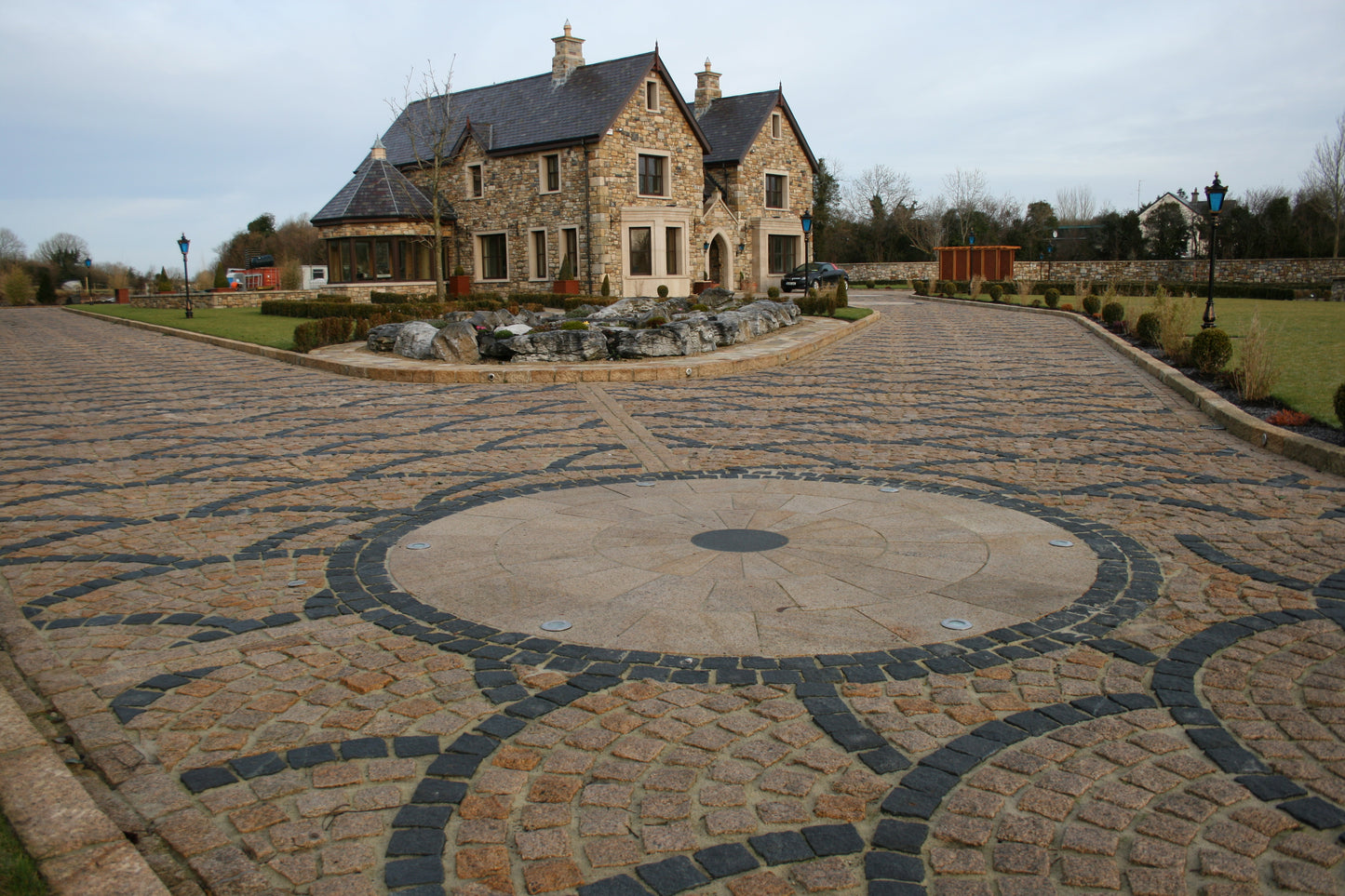 Black Granite Setts 100 x 100 - Bush Hammered & Lightly Tumbled