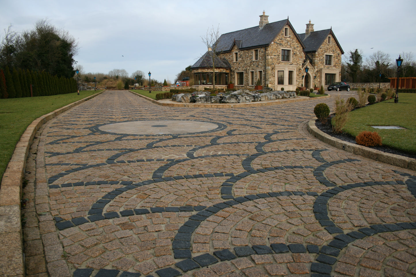 Black Granite Setts 100 x 100 - Bush Hammered & Lightly Tumbled