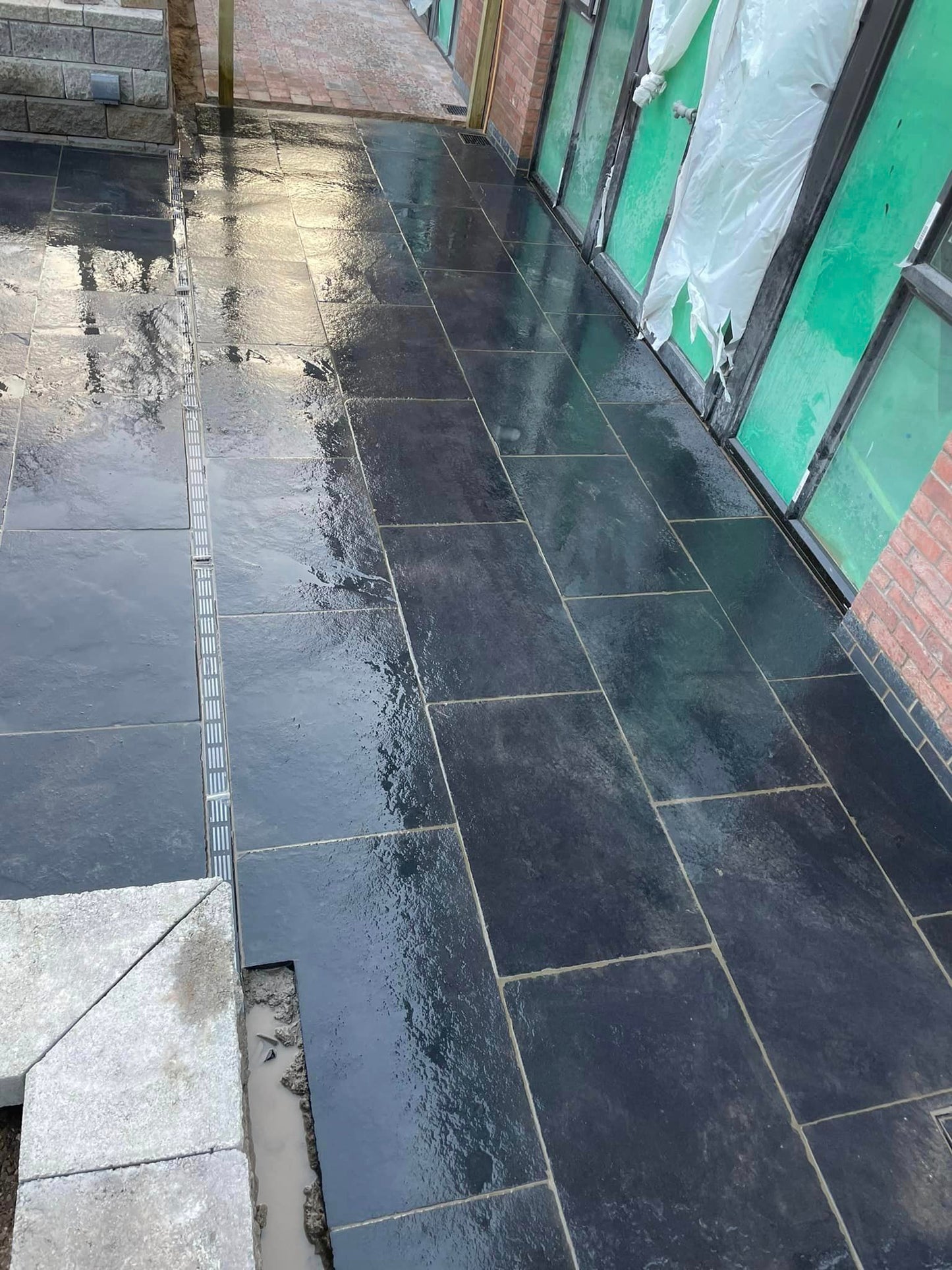 Black Limestone Paving 900 x 600