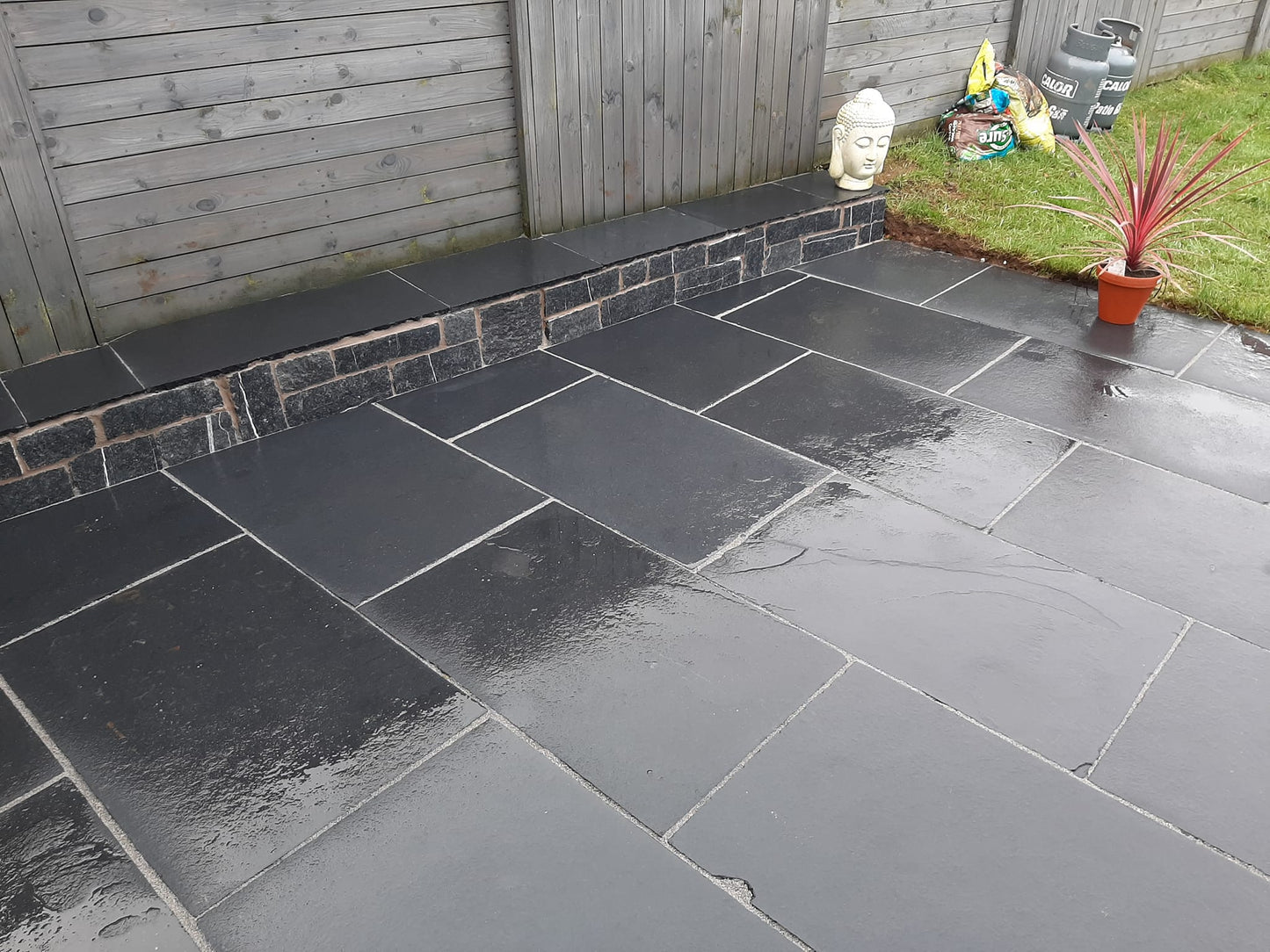 Black Limestone Paving 900 x 600