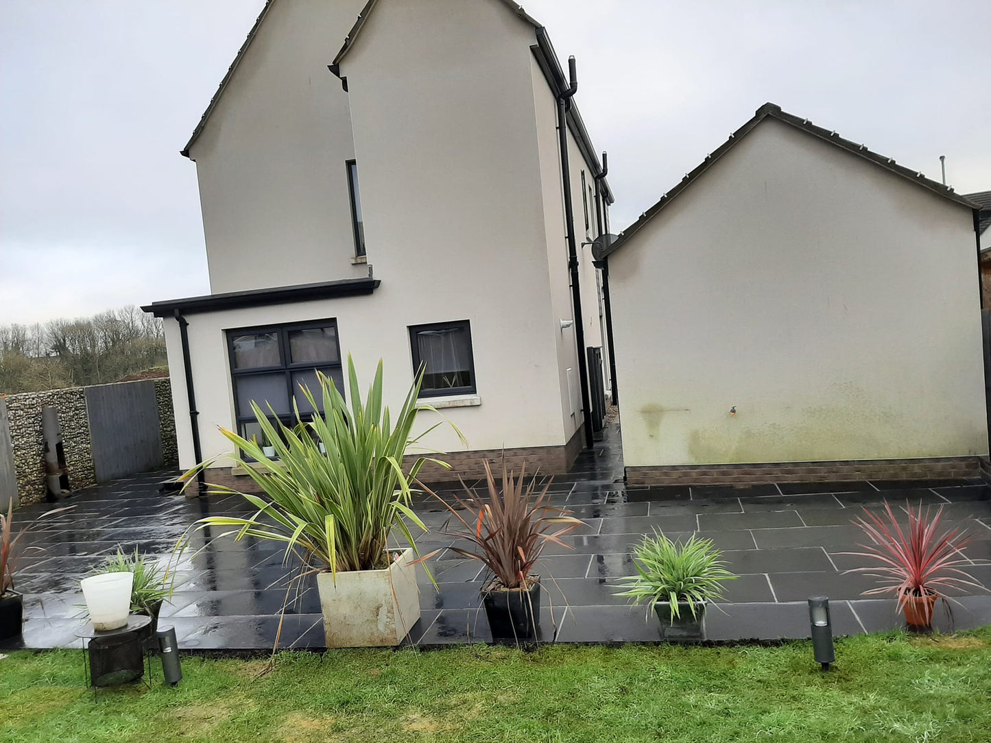 Black Limestone Paving 900 x 600