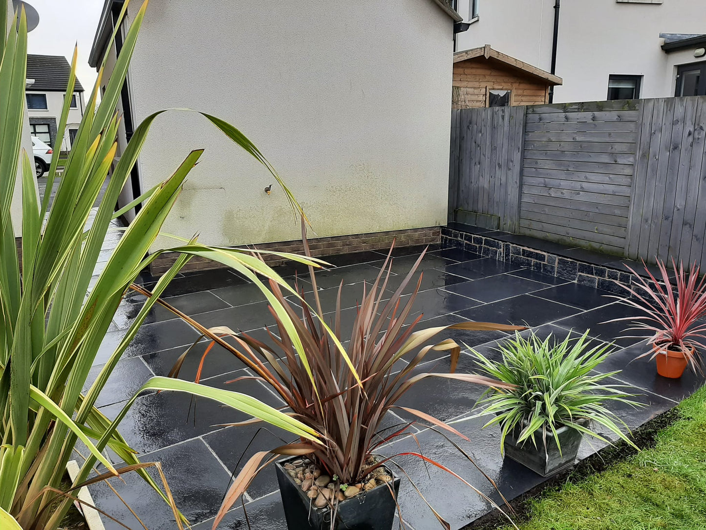 Black Limestone Paving 900 x 600