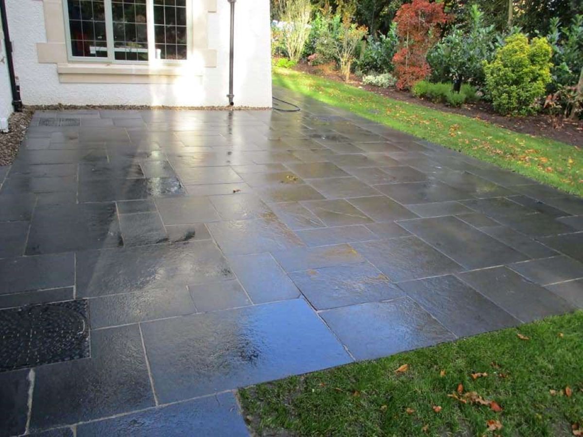 Black Limestone Paving (Mixed Sizes)