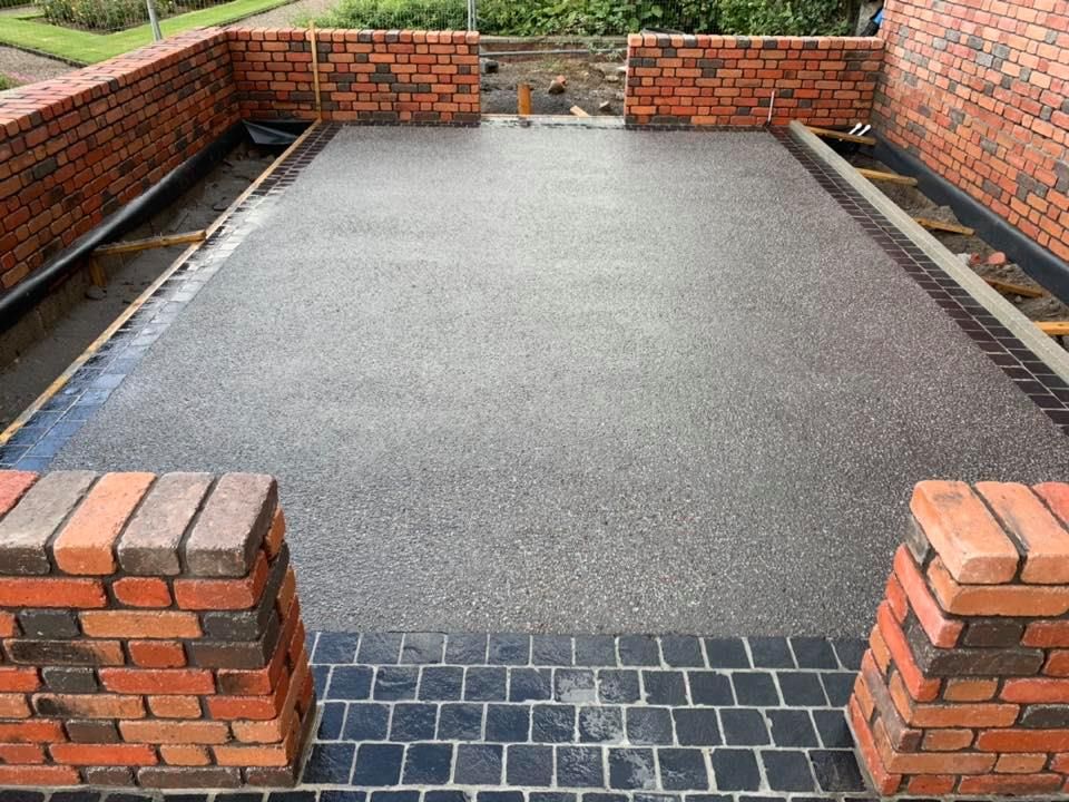 Black Limestone Setts 100 x 100 x 50-70