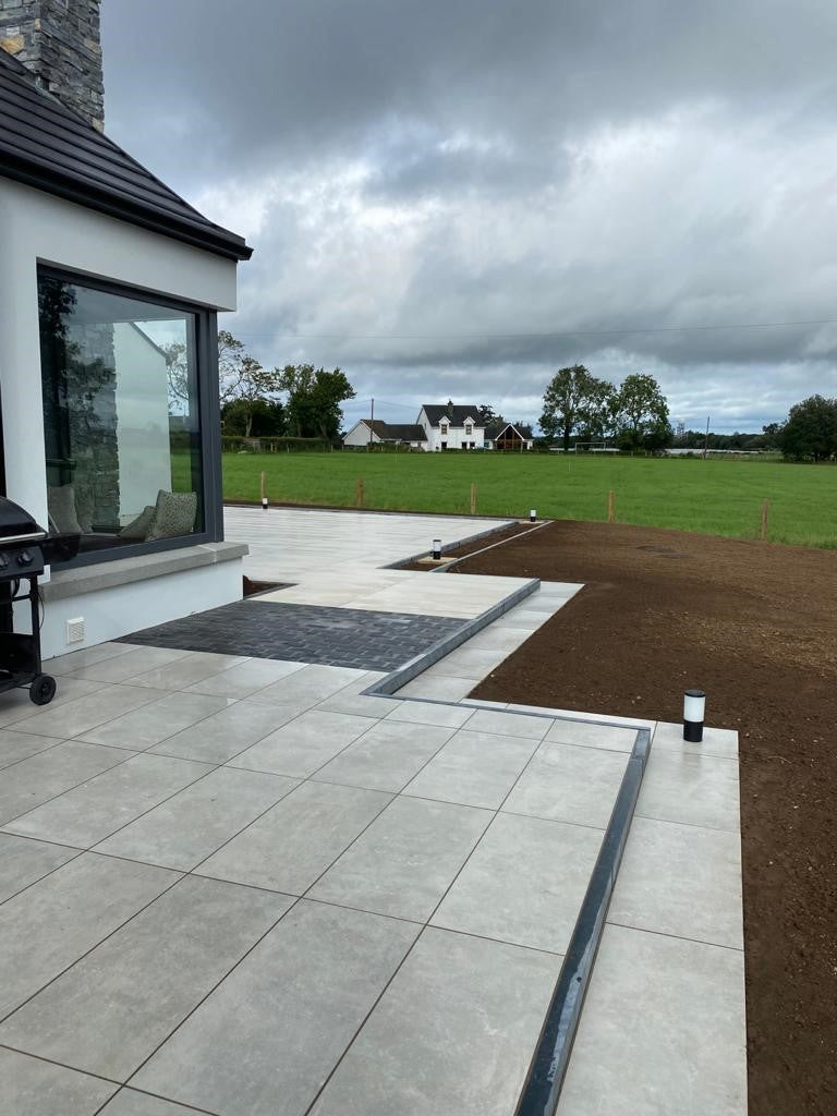 Black Limestone Setts 200 x 100 x 30