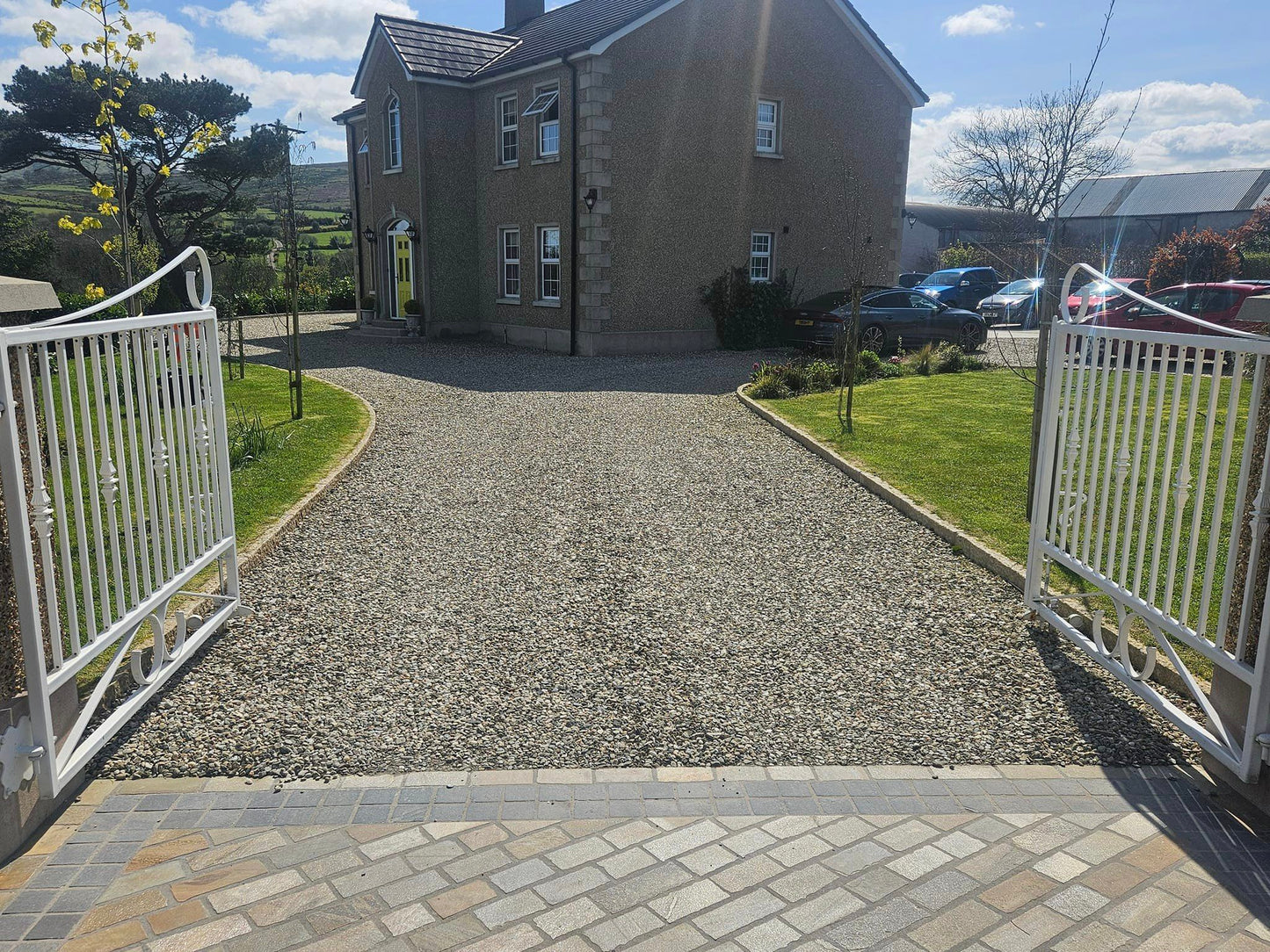 Black Limestone Setts 100 x 100 x 50-70