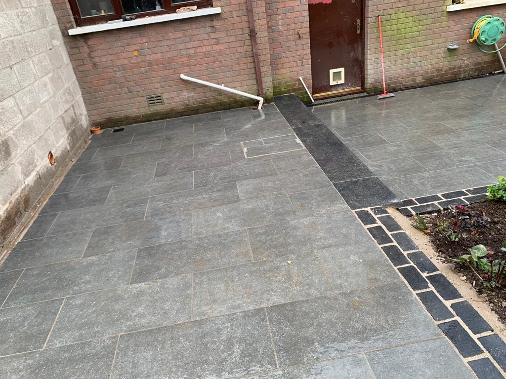 Black Limestone Setts 200 x 100 x 50-70