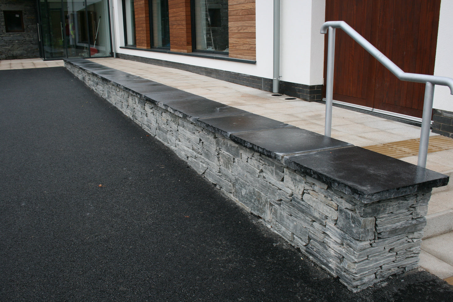 Limestone Wall Capping