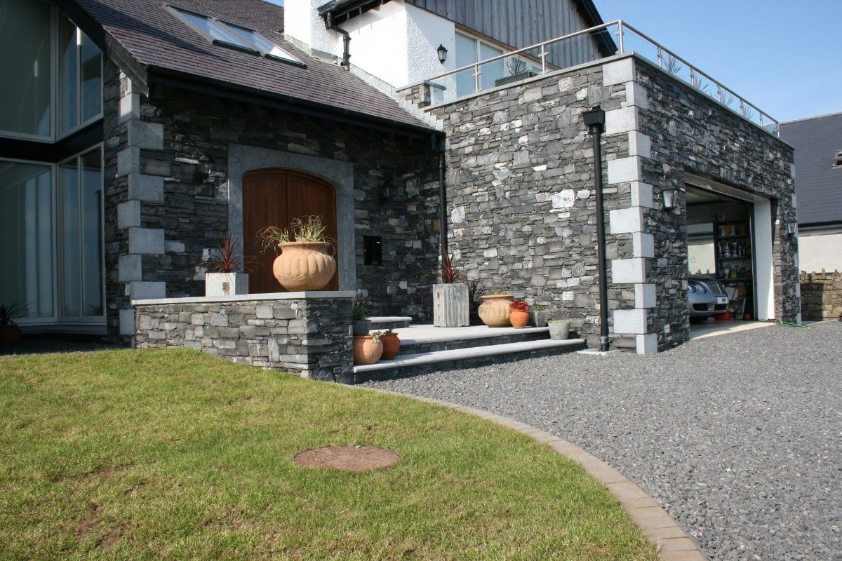 Limestone Quoins