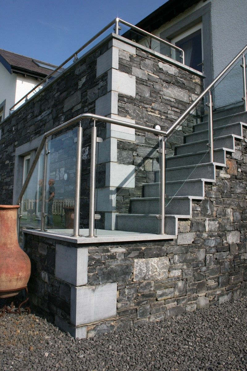 Limestone Quoins