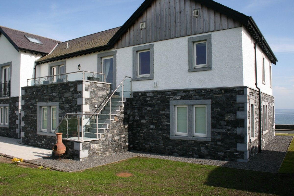 Limestone Quoins