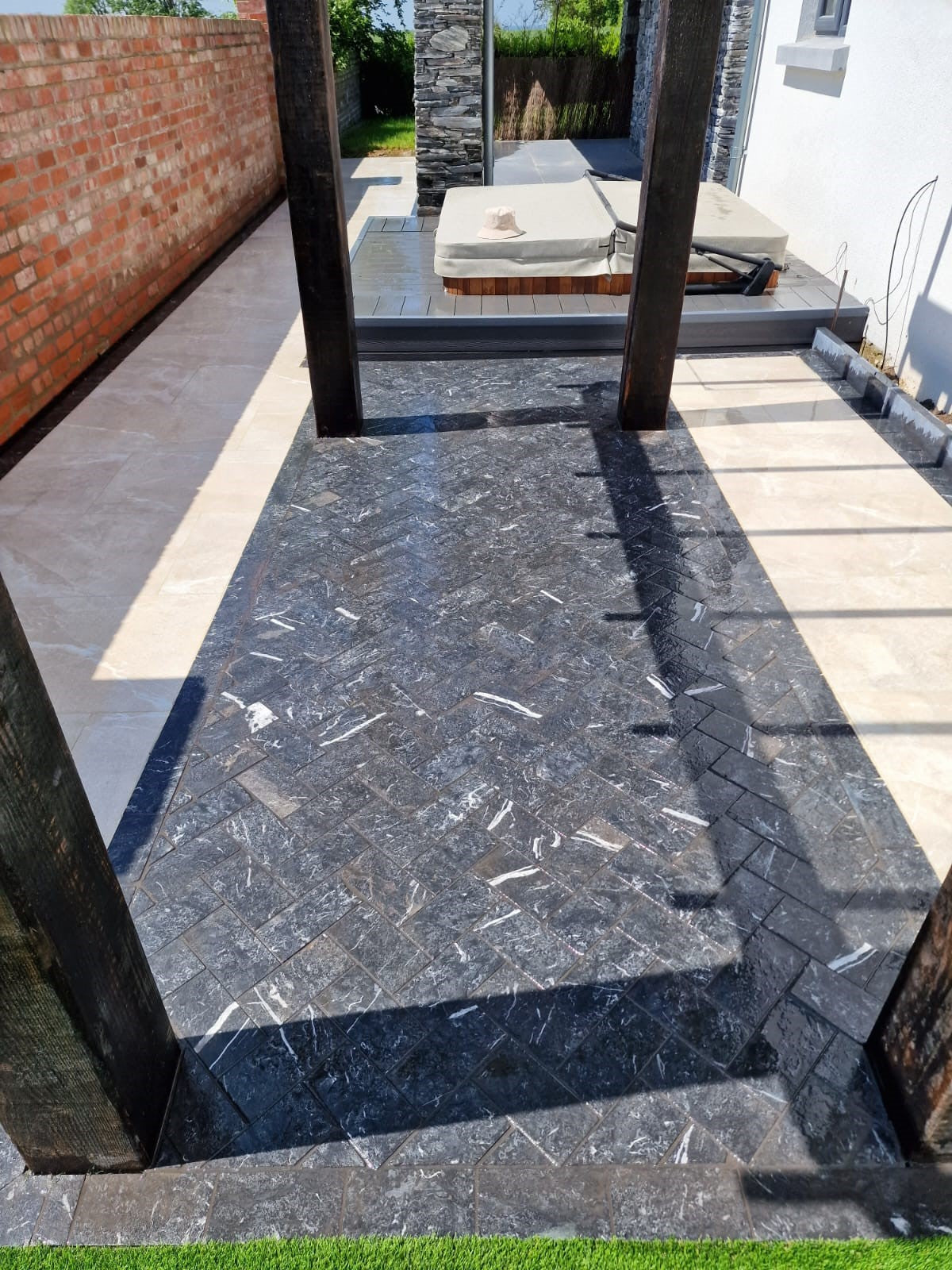 Blue Limestone Setts 200 x 100