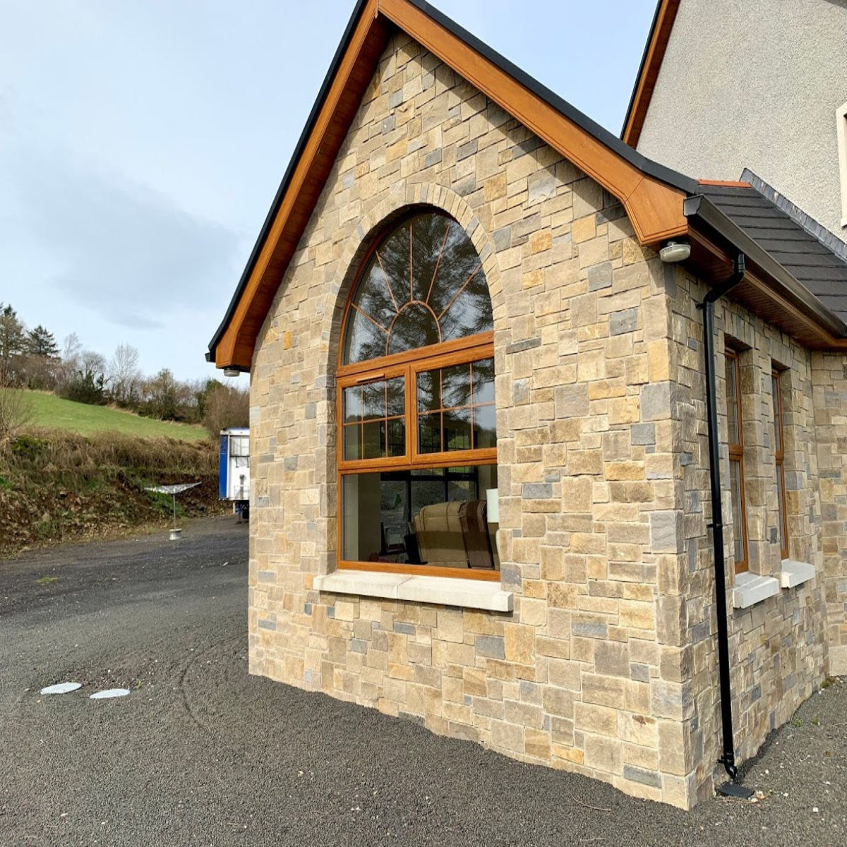 Blue Centre Sandstone Stoneer - Flats