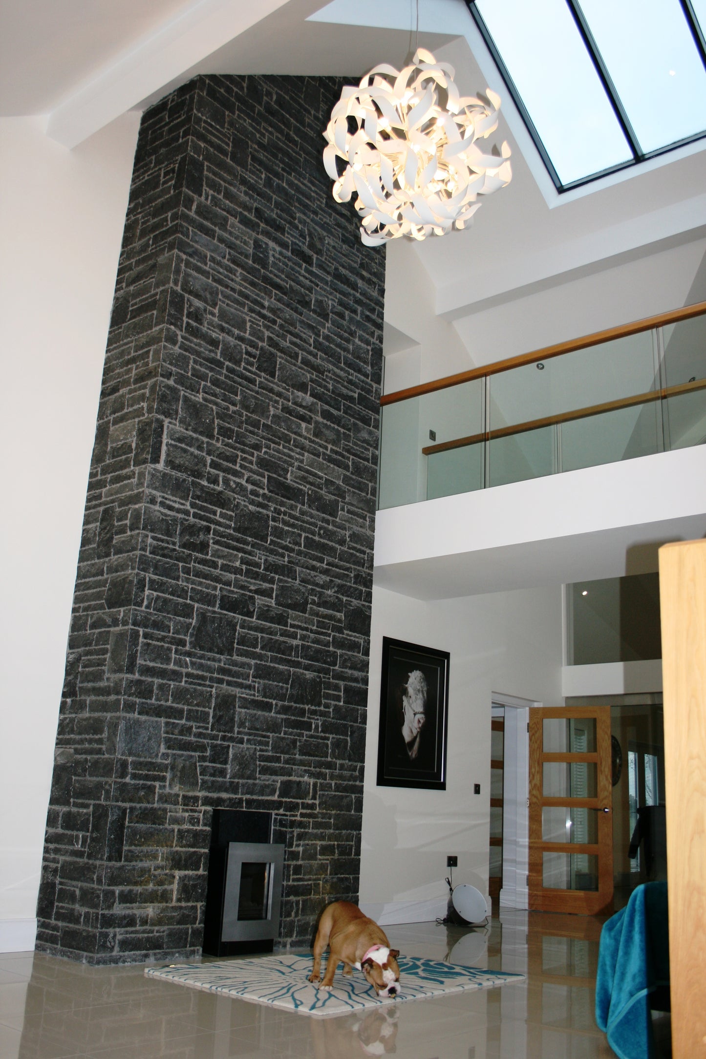 Blue Limestone Stoneer - Corners