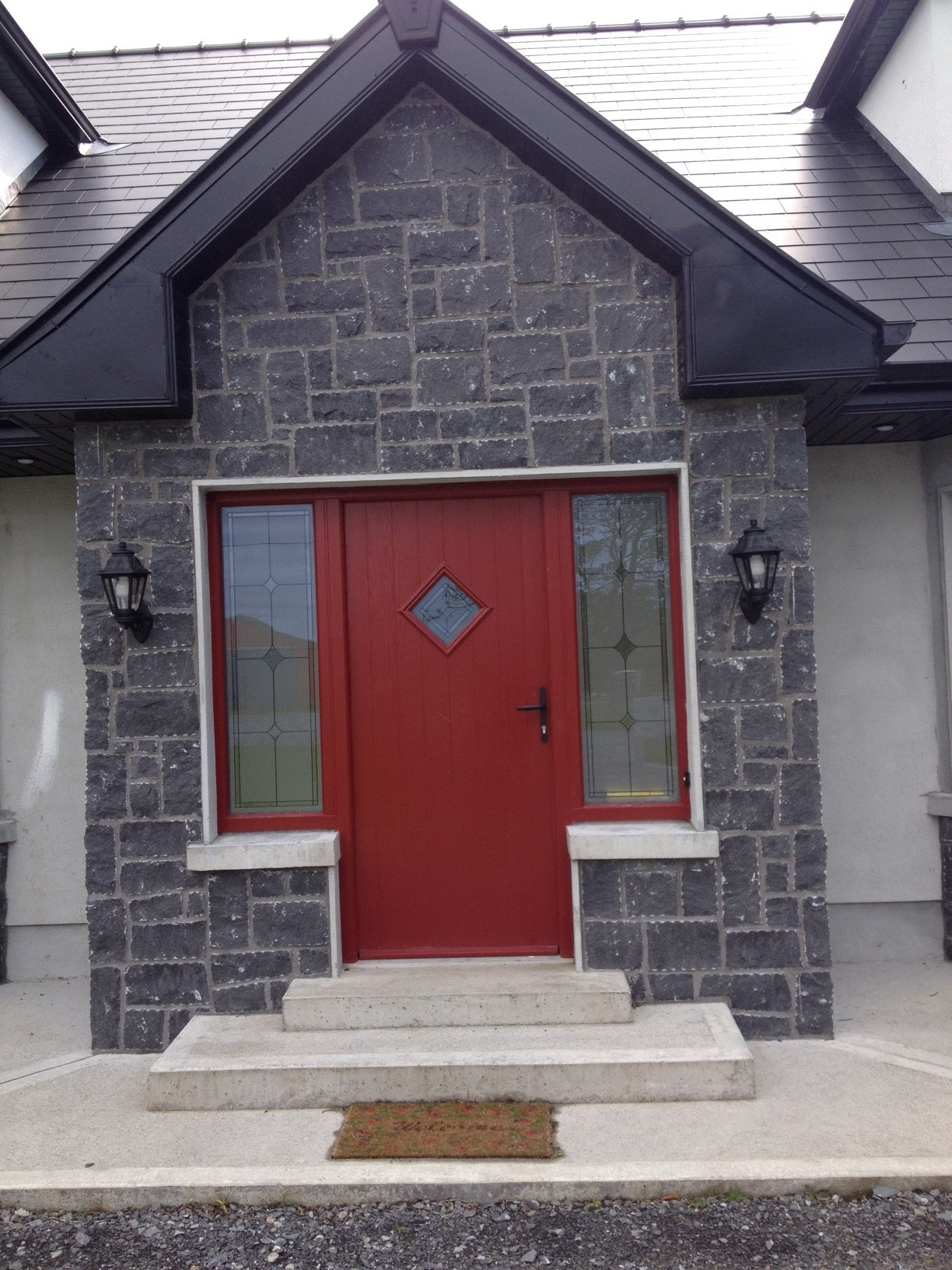 Blue Limestone Stoneer - Corners