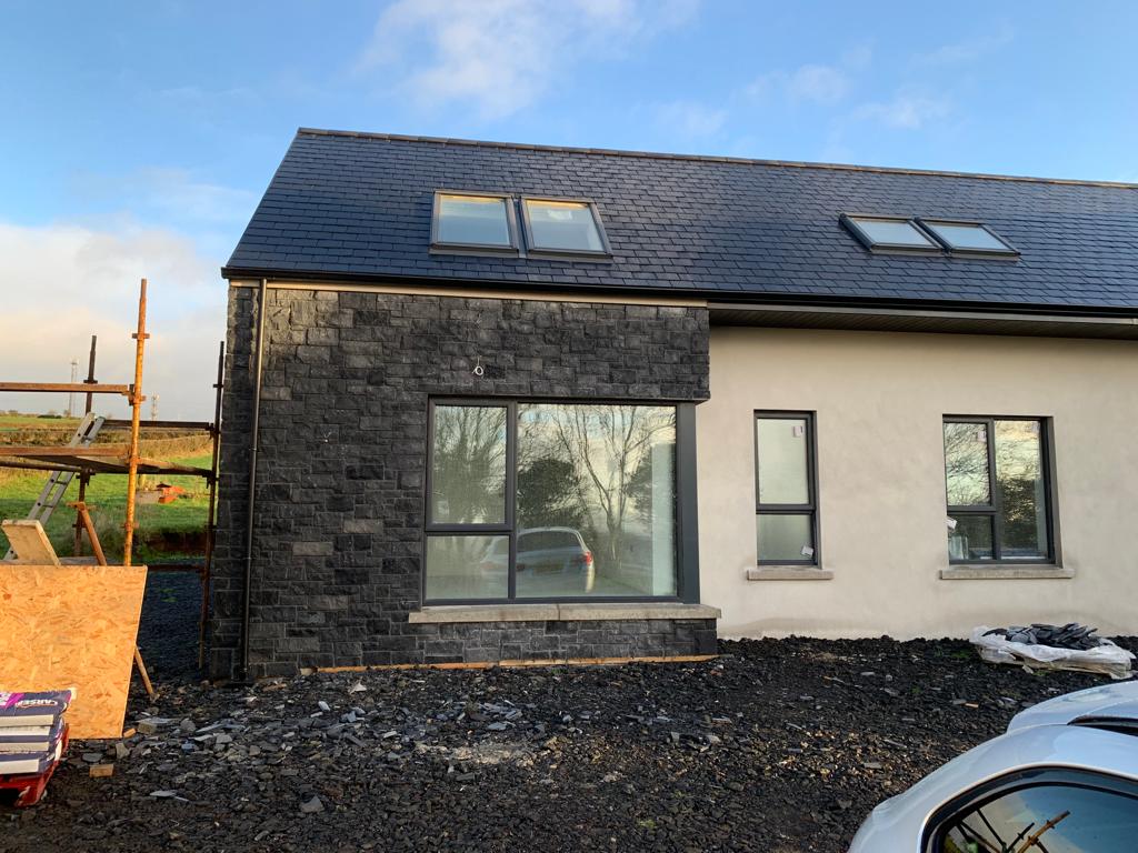 Blue Limestone Stoneer - Corners