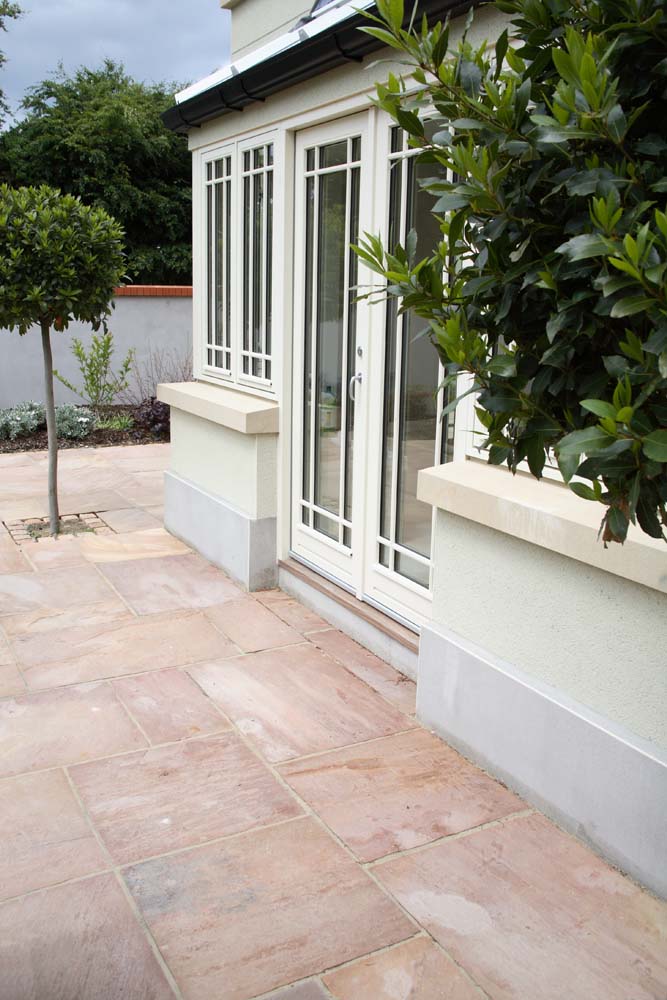 Camel Dust Sandstone Paving (Mixed Sizes)