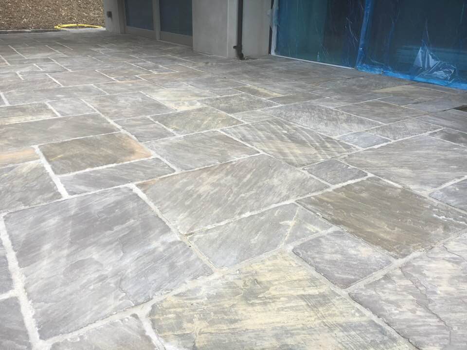 Cider Black Sandstone Paving (Mixed Sizes)