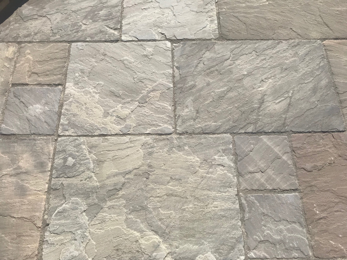 Cider Black Sandstone Paving (Mixed Sizes)