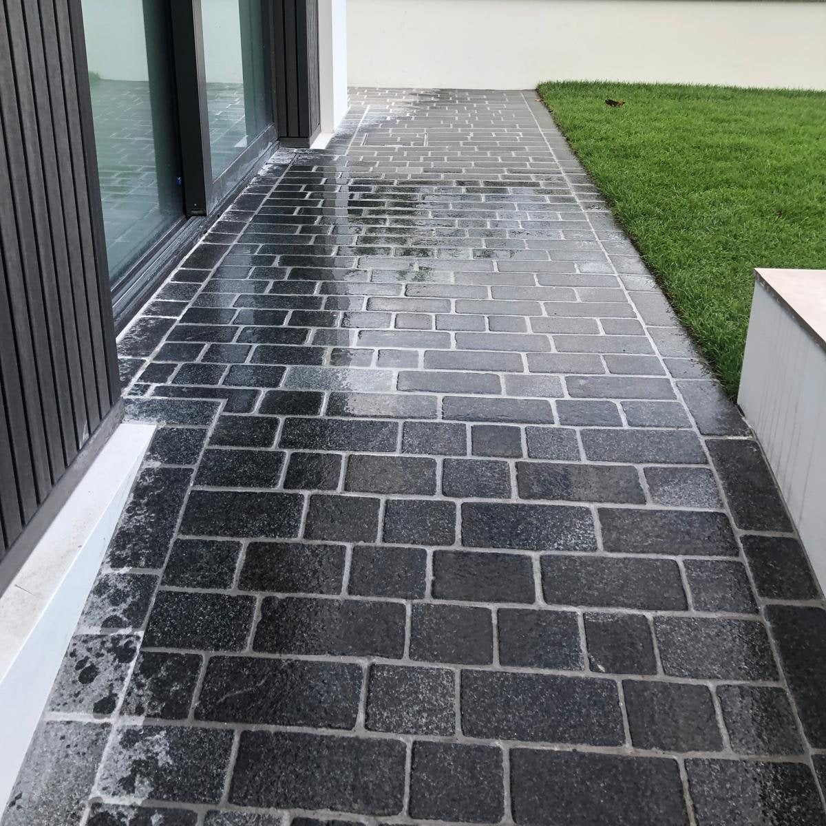 Coachman's Black Granite Setts