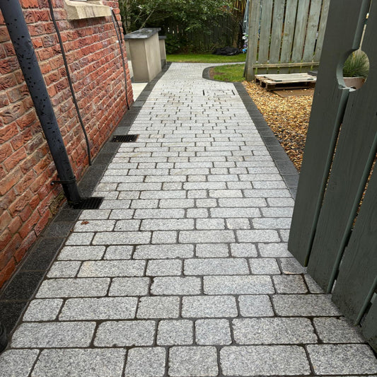 Coachman's Silver Granite Setts