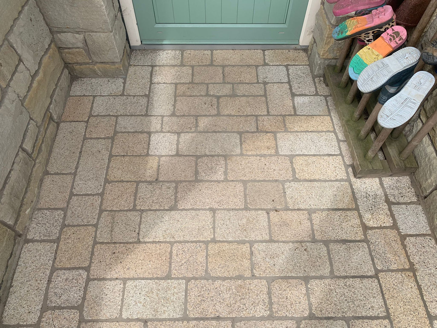 Coachman's Gold Granite Setts