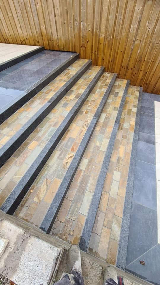 Donegal Quartzite Setts RL x 100