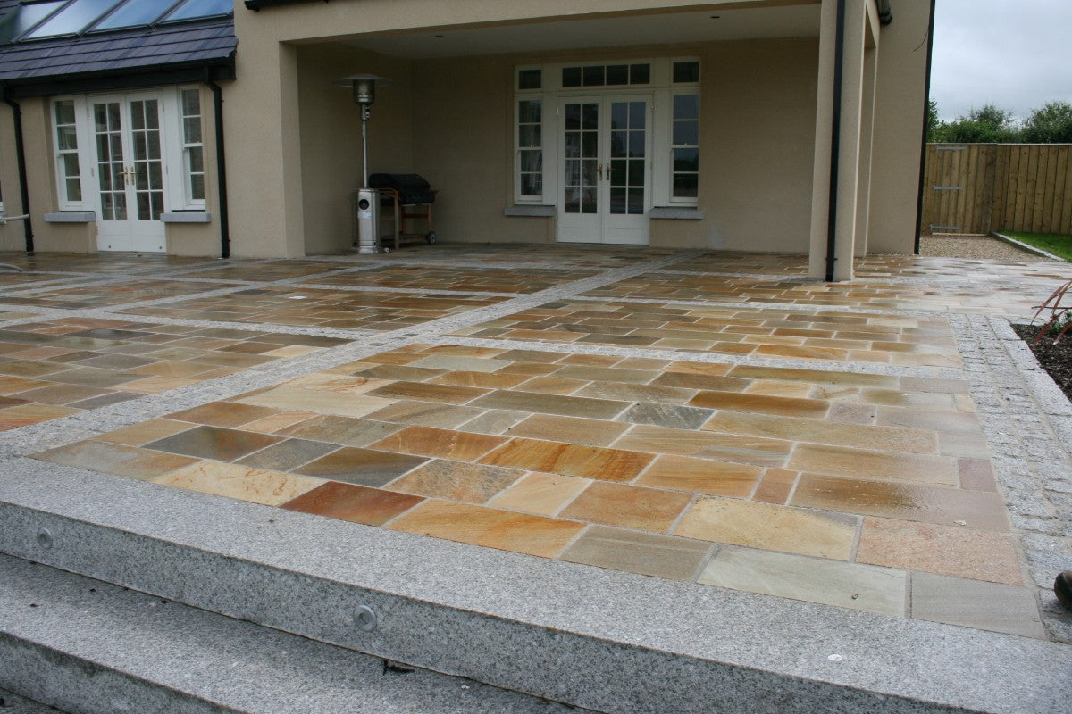 Donegal Quartzite Light Sawn Paving