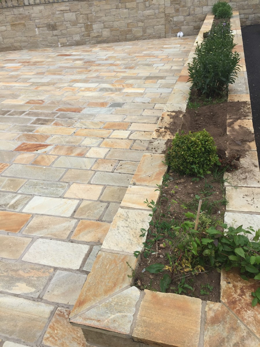 Donegal Quartzite Light Sawn Paving