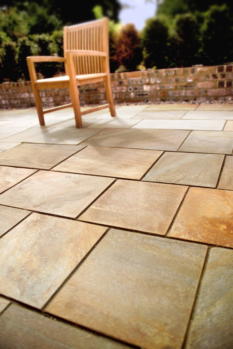 Donegal Quartzite Light Sawn Paving