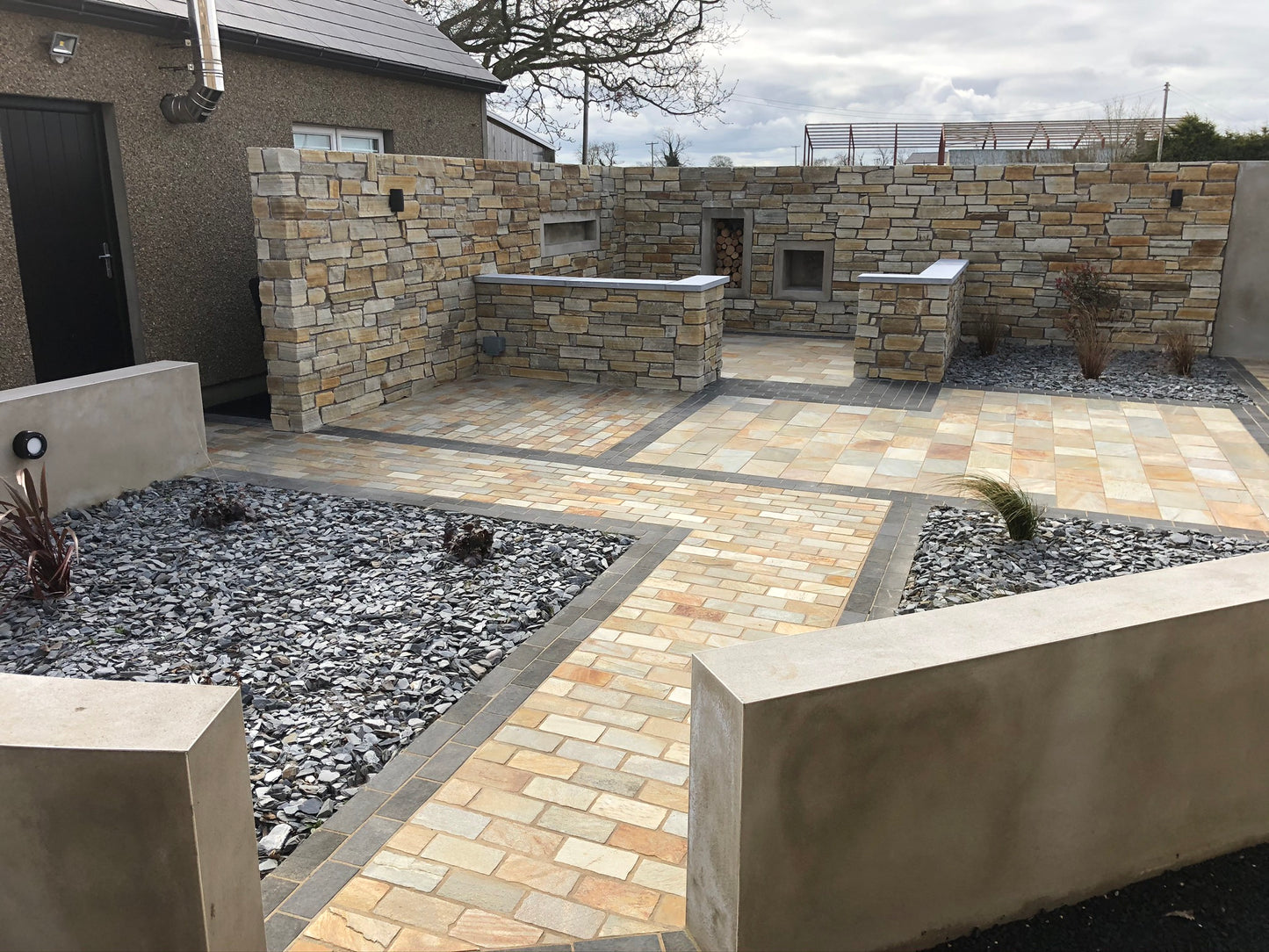 Donegal Quartzite Setts 200 x 100