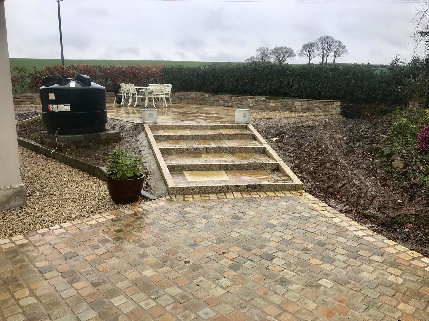 Donegal Quartzite Setts 100 x 100