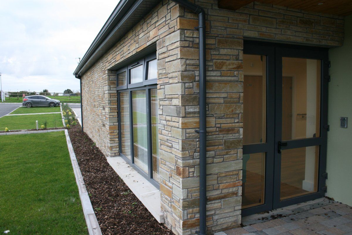 Gold Donegal Quartzite Garden Walling - Machined