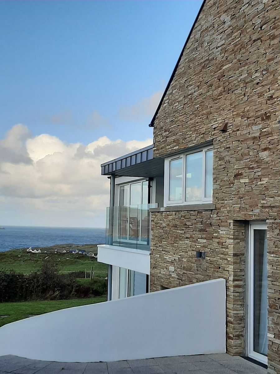 Gold Donegal Quartzite Garden Walling - Random Rubble