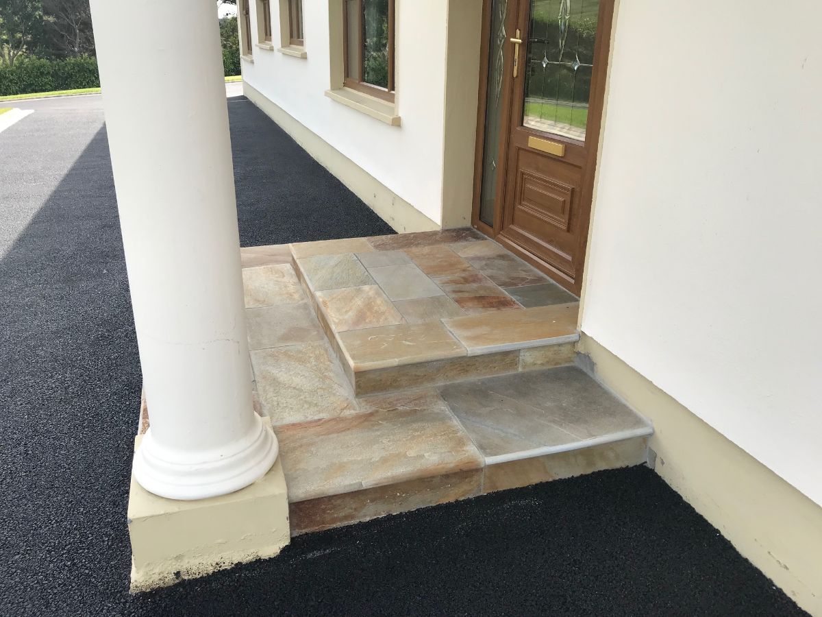 Donegal Quartzite Light Sawn Paving