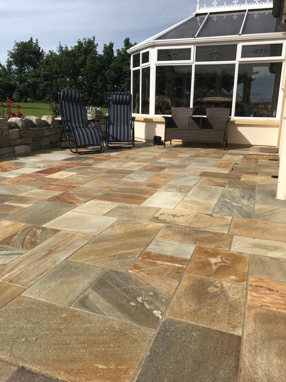 Donegal Quartzite Light Sawn Paving