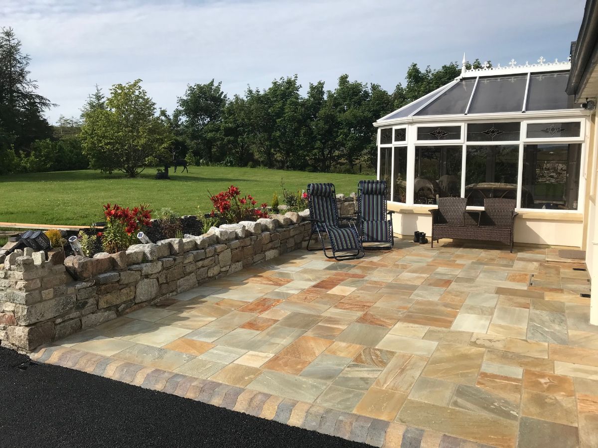 Donegal Quartzite Light Sawn Paving