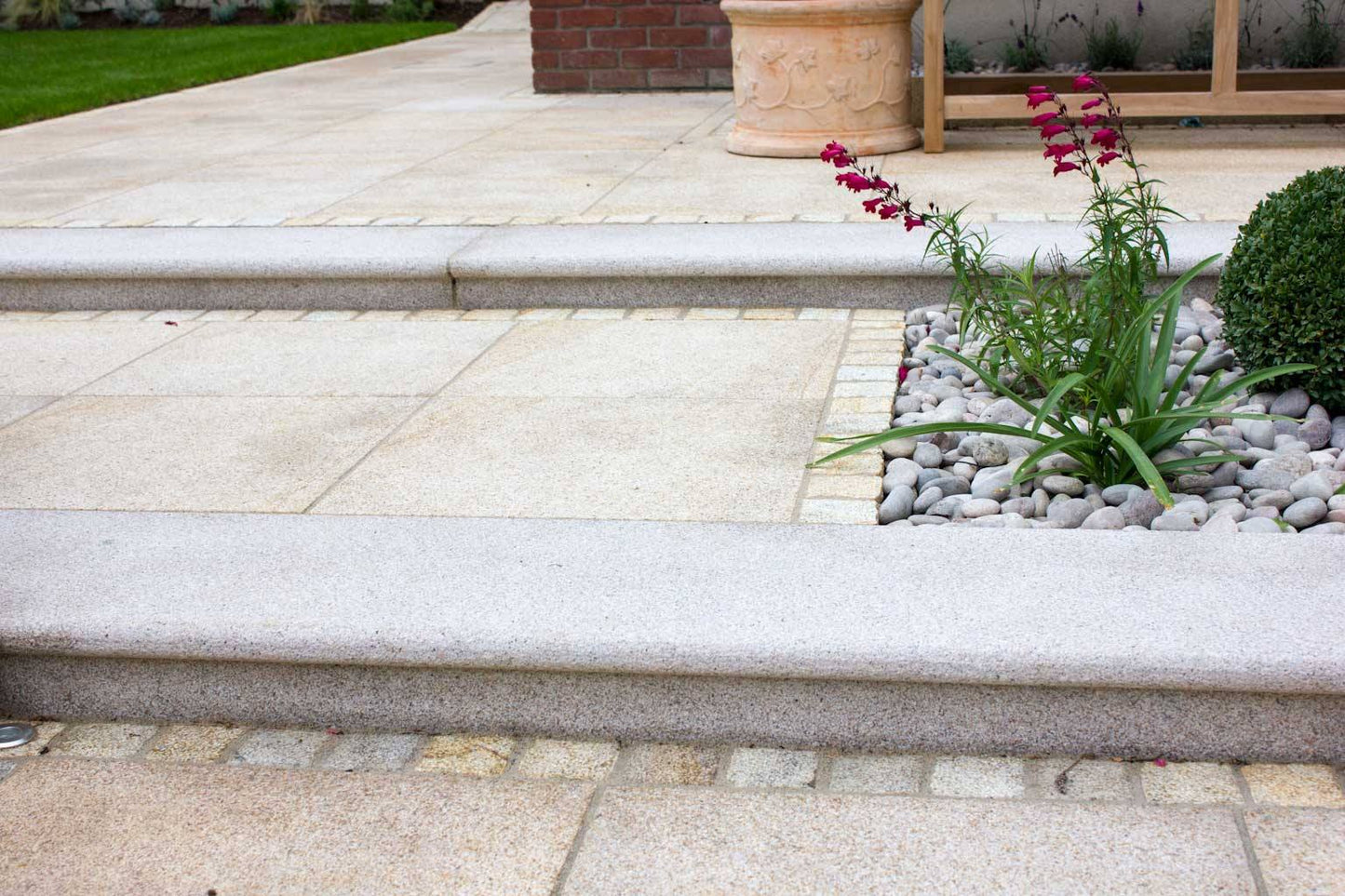 Gold Granite Paving - 600 x 600