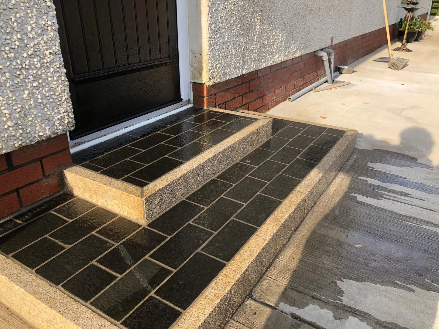 Gold Granite Kerb 1000 x 200 x 100 - Bush Hammered