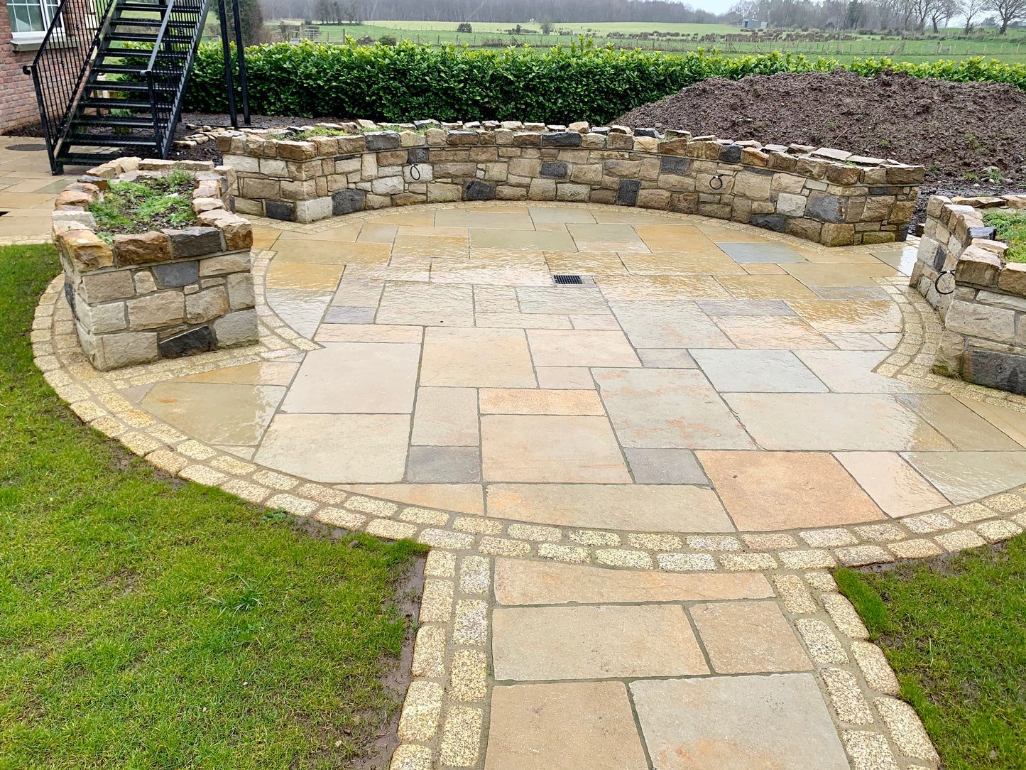 Gold Granite Setts 200 x 100 - Bush Hammered & Lightly Tumbled