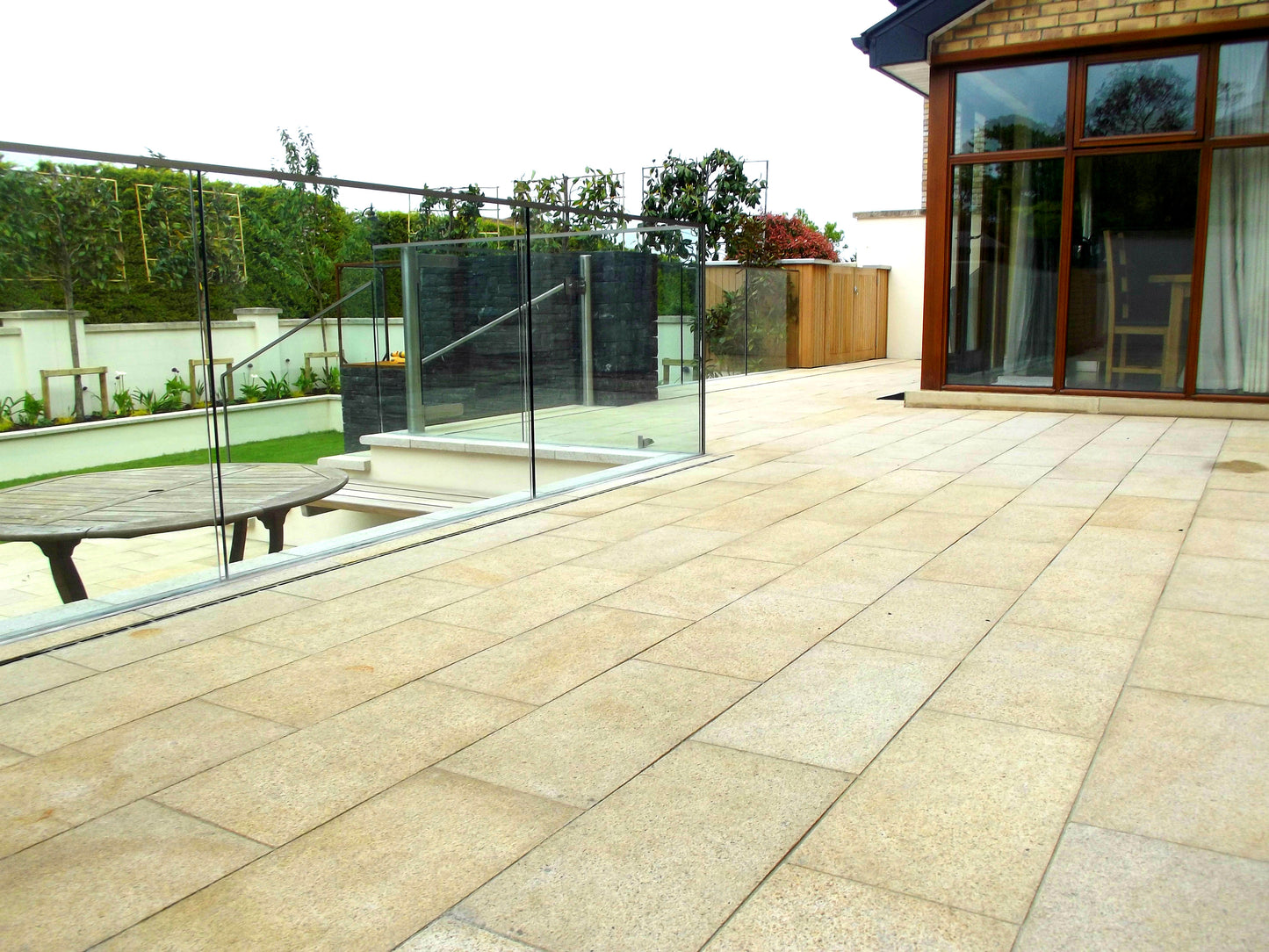 Gold Granite Paving - 600 x 300