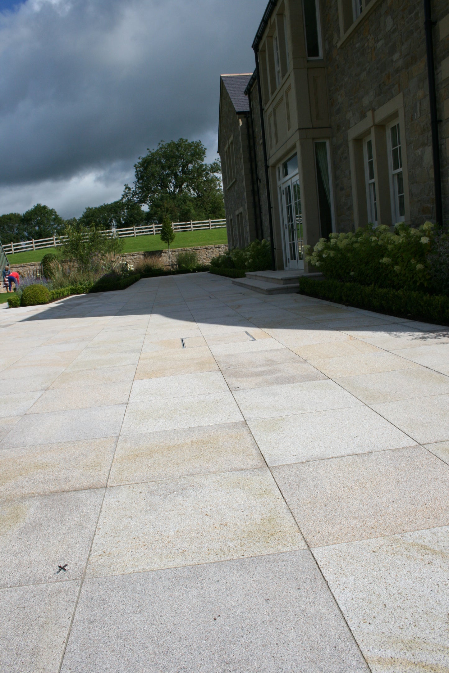 Gold Granite Paving - 600 x 600