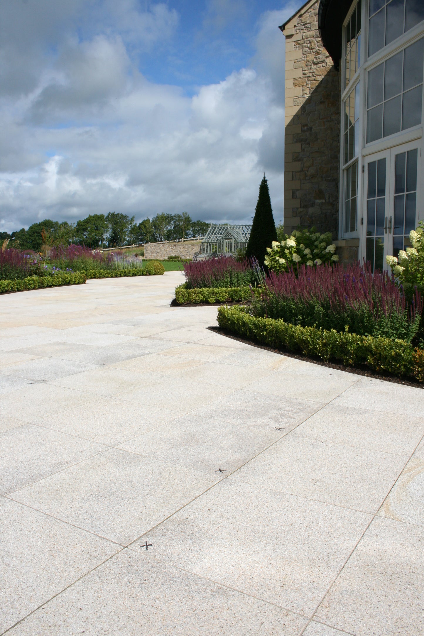 Gold Granite Paving - 600 x 600