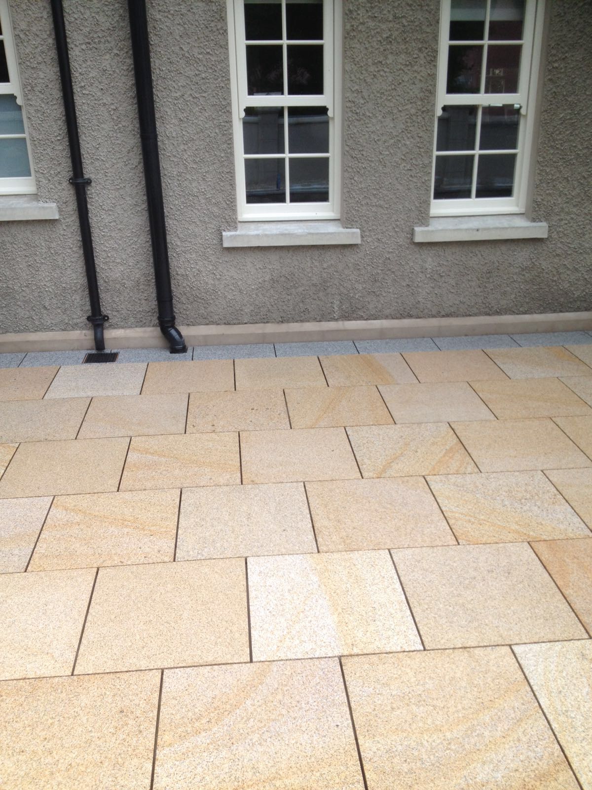 Gold Granite Paving - 600 x 600