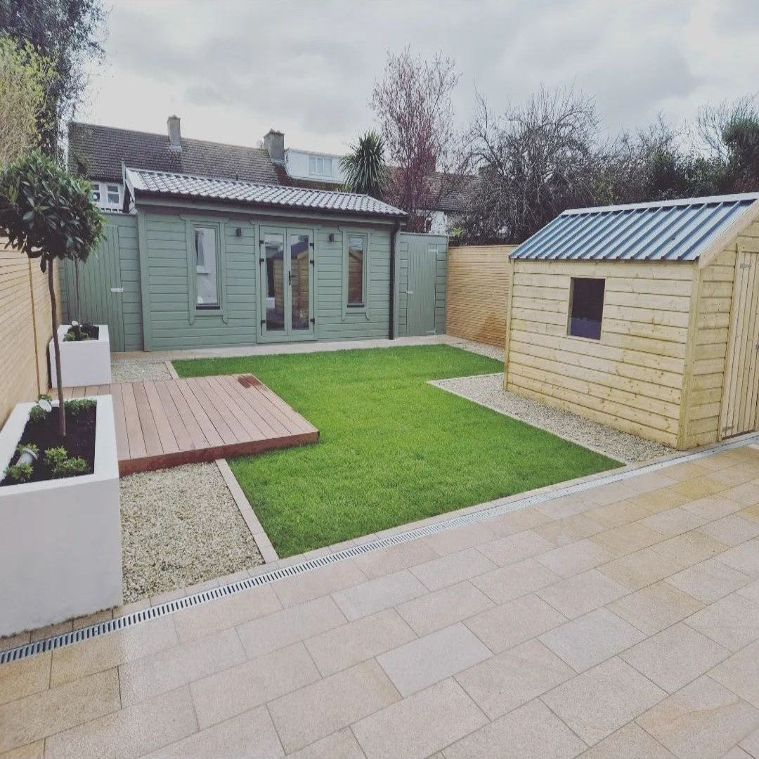Gold Granite Paving - 900 x 600