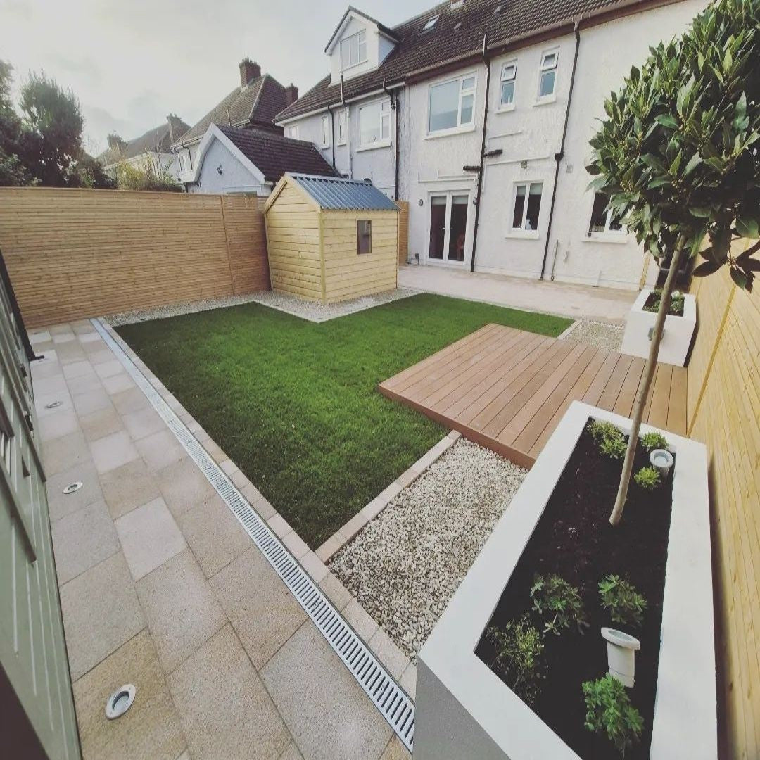 Gold Granite Paving - 900 x 600